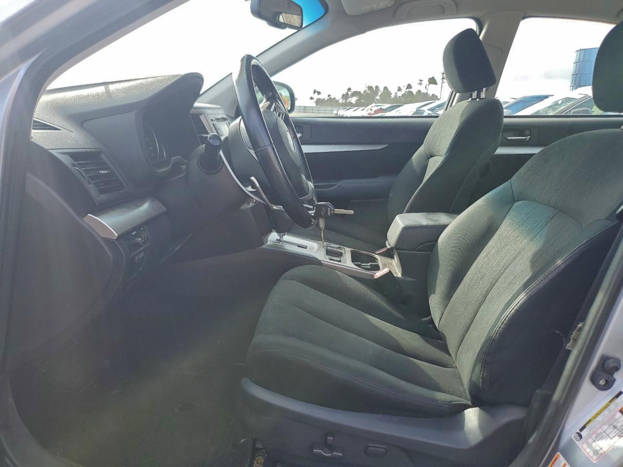 2013 Subaru Legacy - zdjęcie 7
