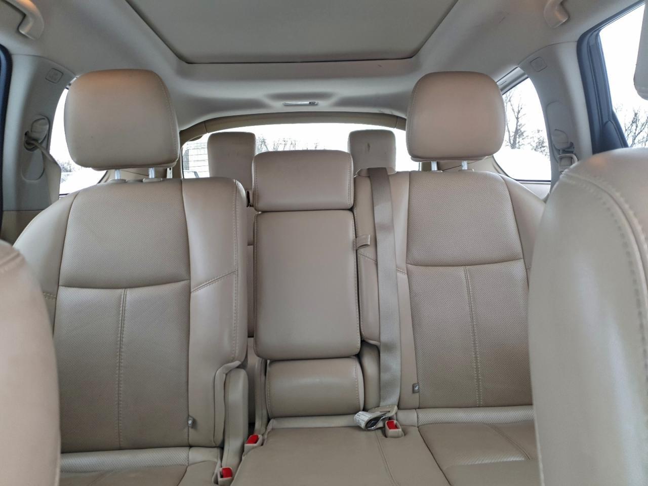 2015 Nissan Pathfinder - zdjęcie 10