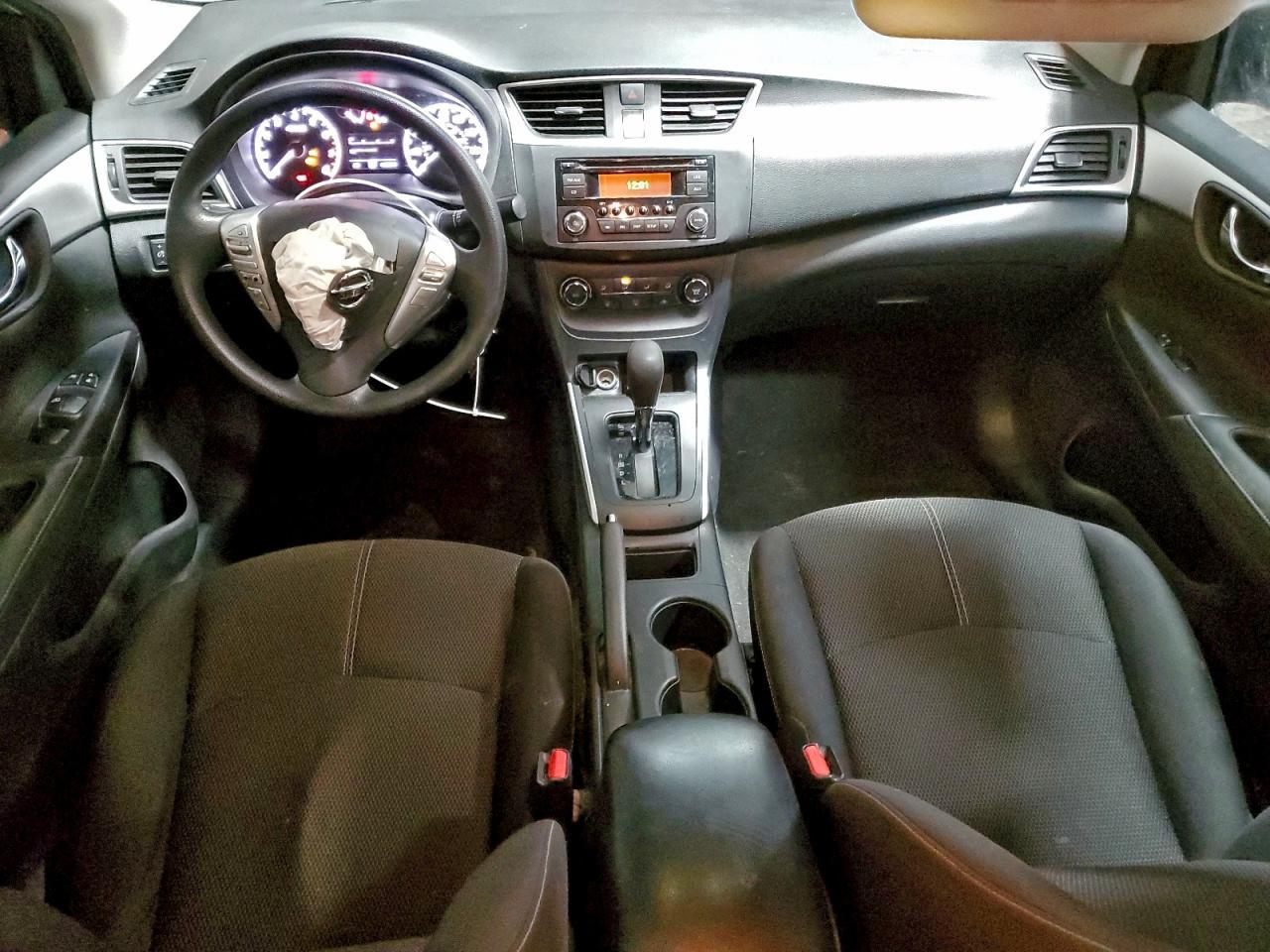 2017 Nissan Sentra S - zdjęcie 8