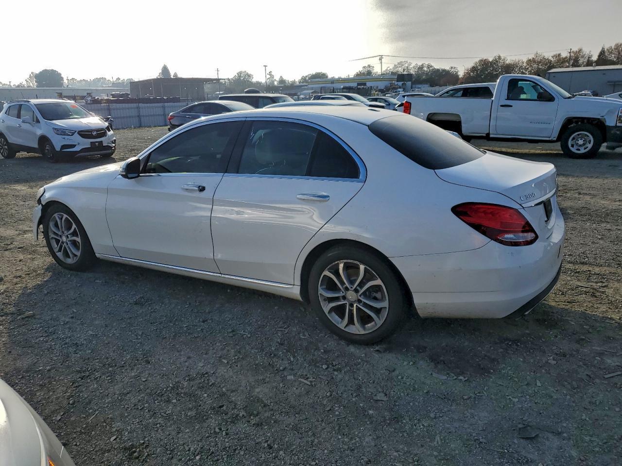 2017 Mercedes-Benz C 300 - zdjęcie 2