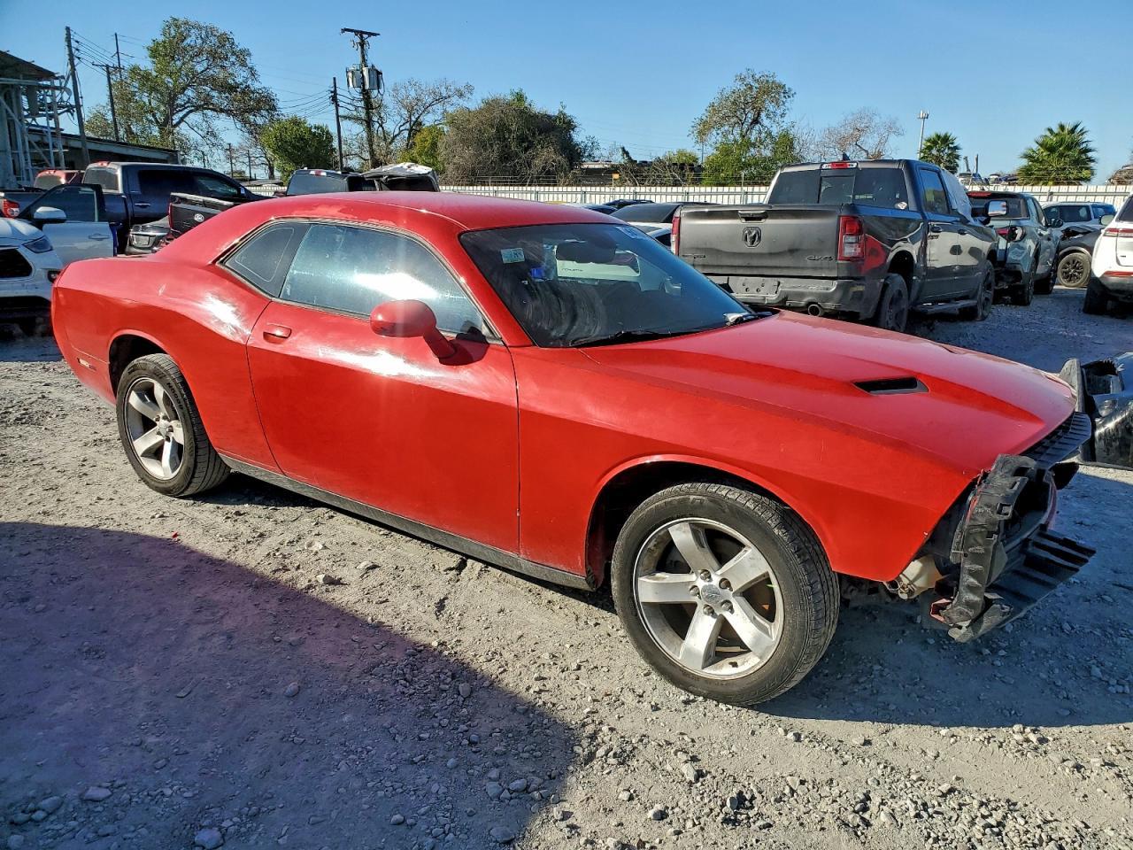 2015 Dodge Challenger Sxt - zdjęcie 4