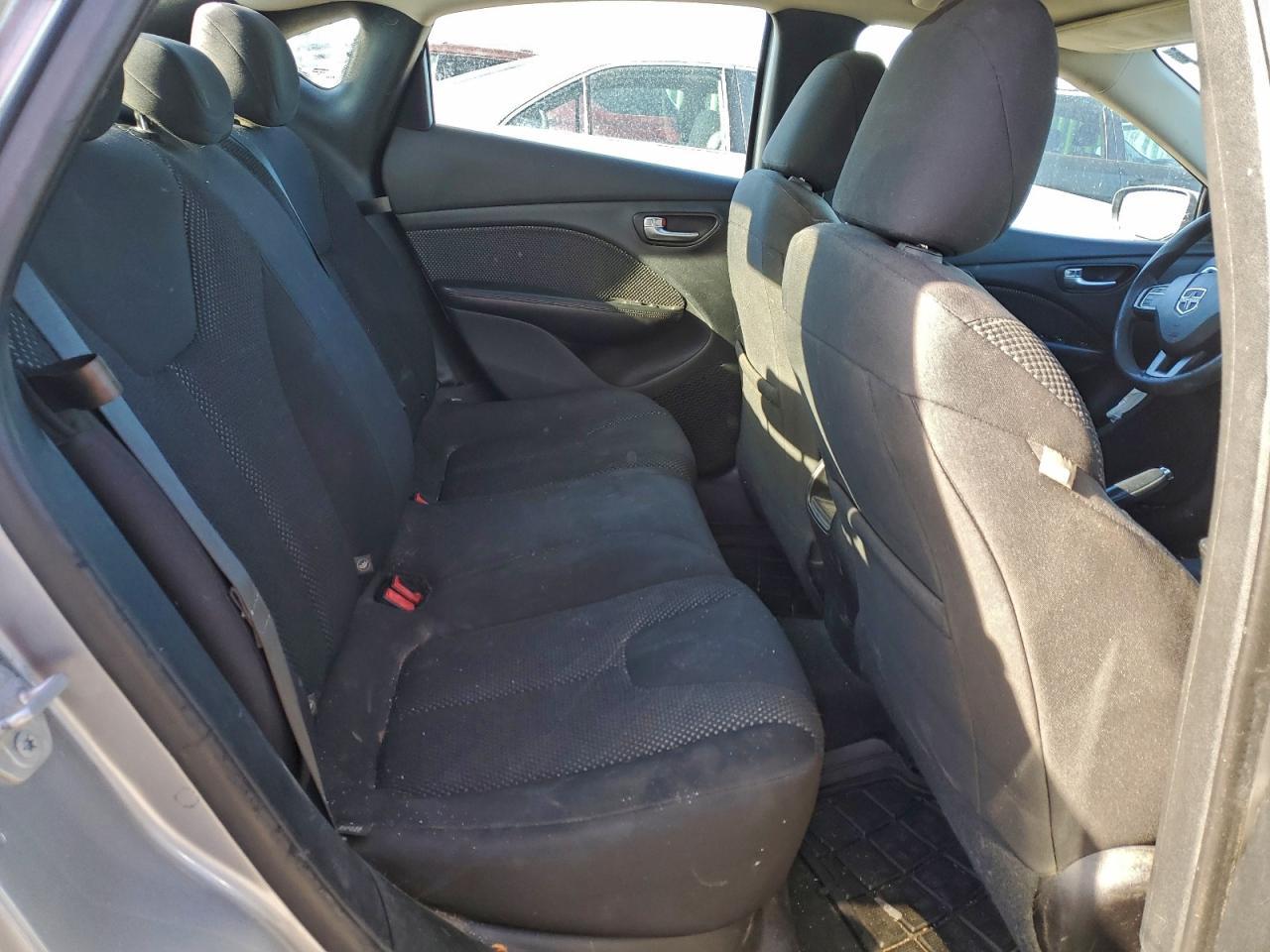 2015 Dodge Dart Se - zdjęcie 10