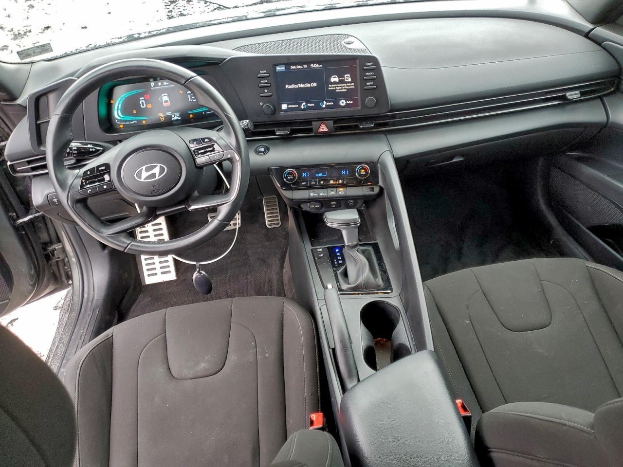 2025 Hyundai Elantra Sel Sport - zdjęcie 8