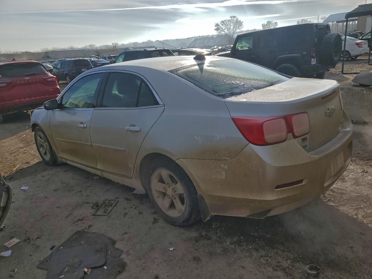 2014 Chevrolet Malibu Ls - zdjęcie 2