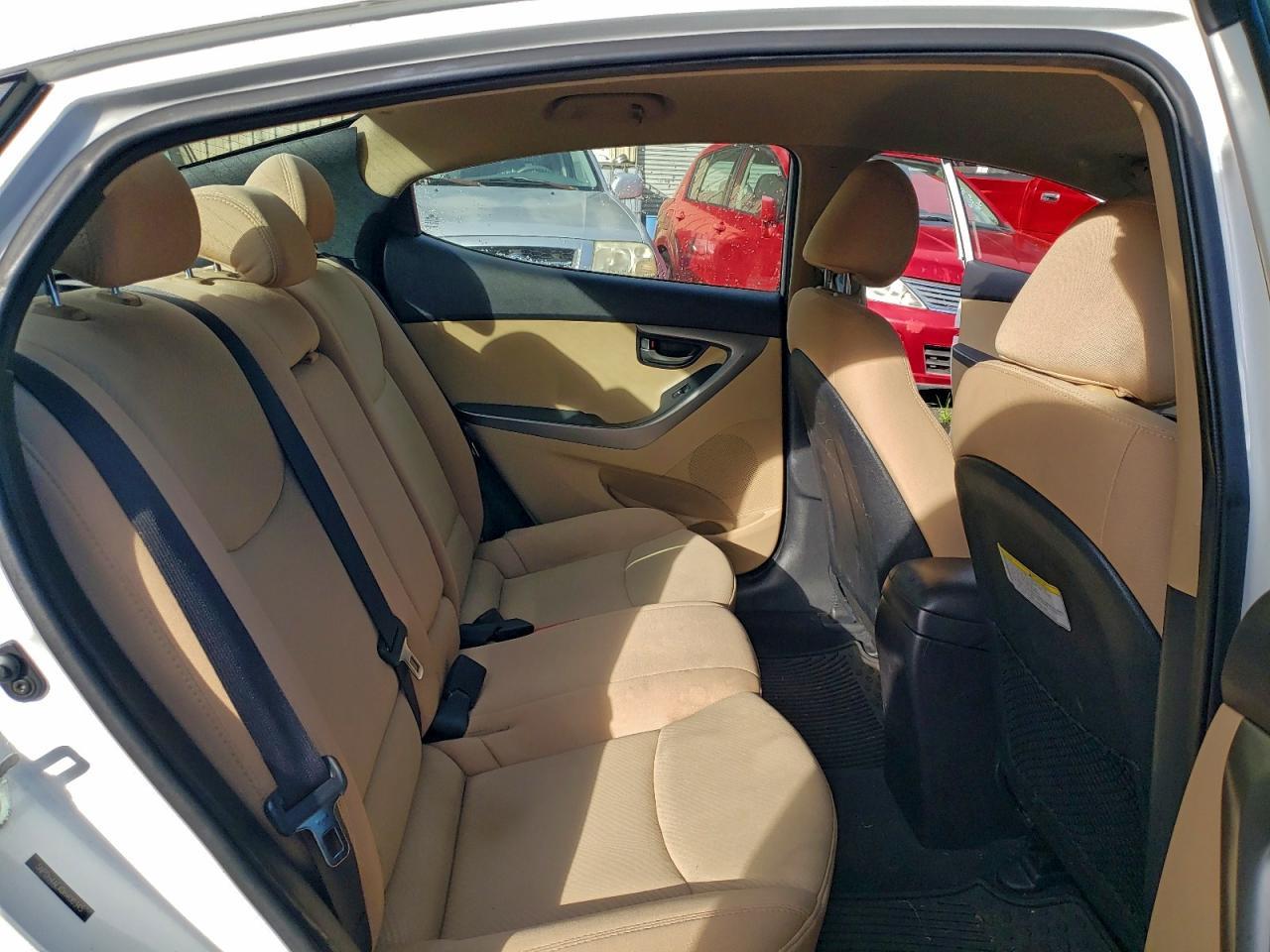 2013 Hyundai Elantra Gls - zdjęcie 10