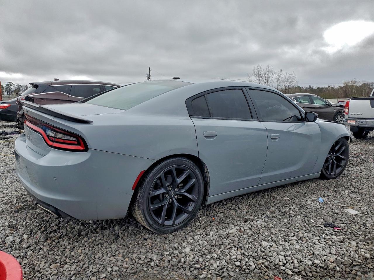 2021 Dodge Charger Sxt - zdjęcie 3