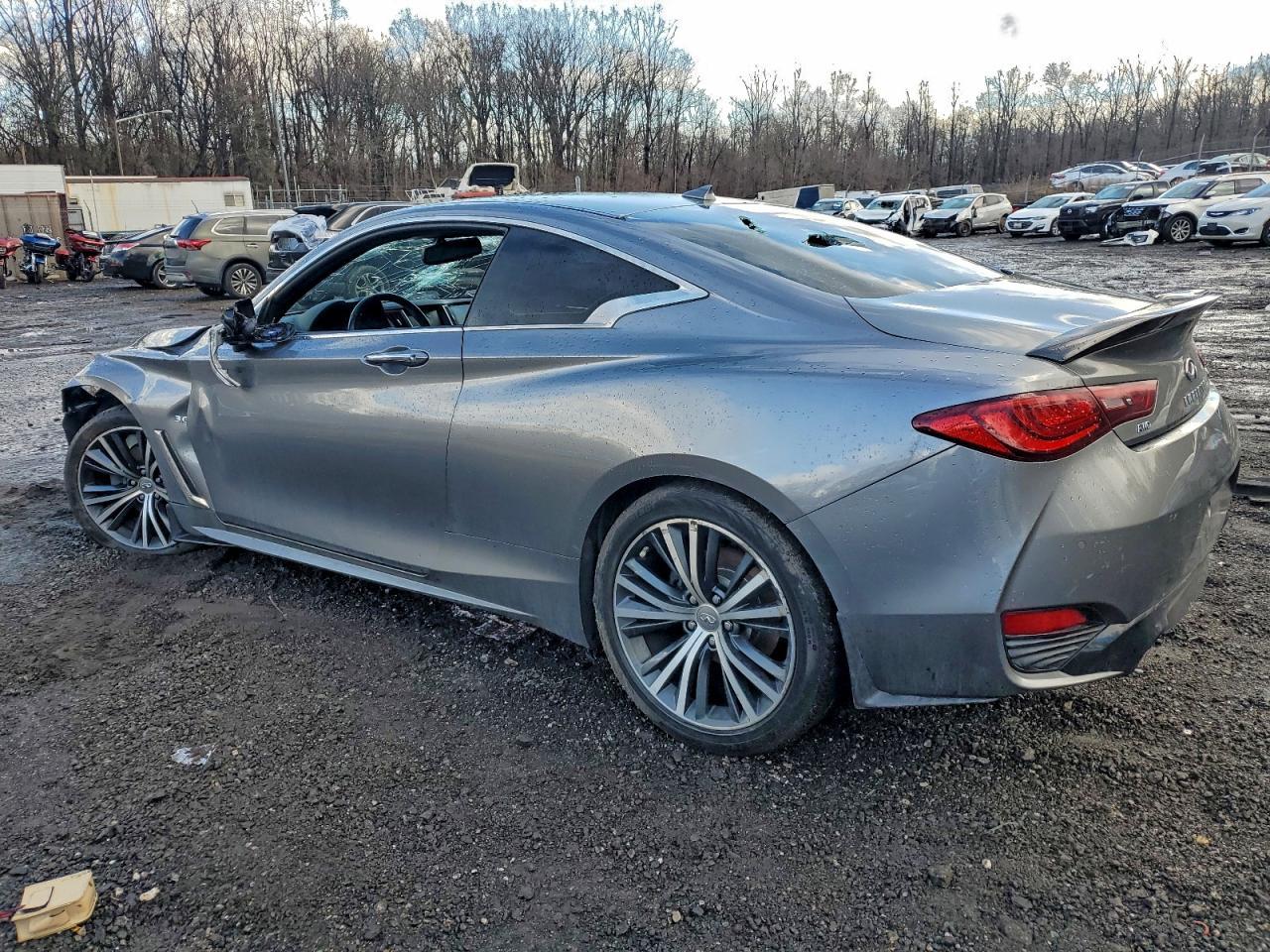 2017 Infiniti Q60 Premium - zdjęcie 2