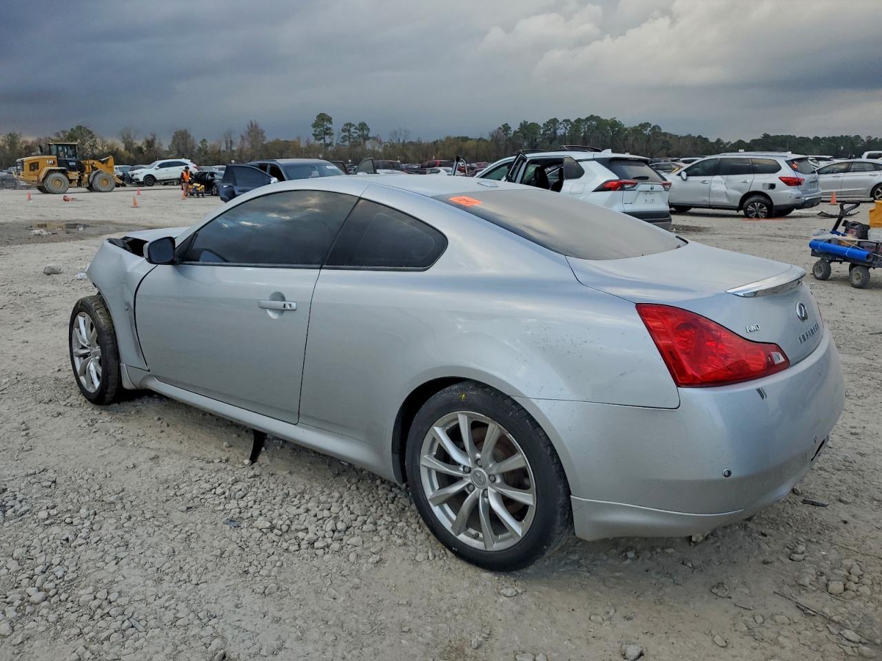 2015 Infiniti Q60 Journey - zdjęcie 2