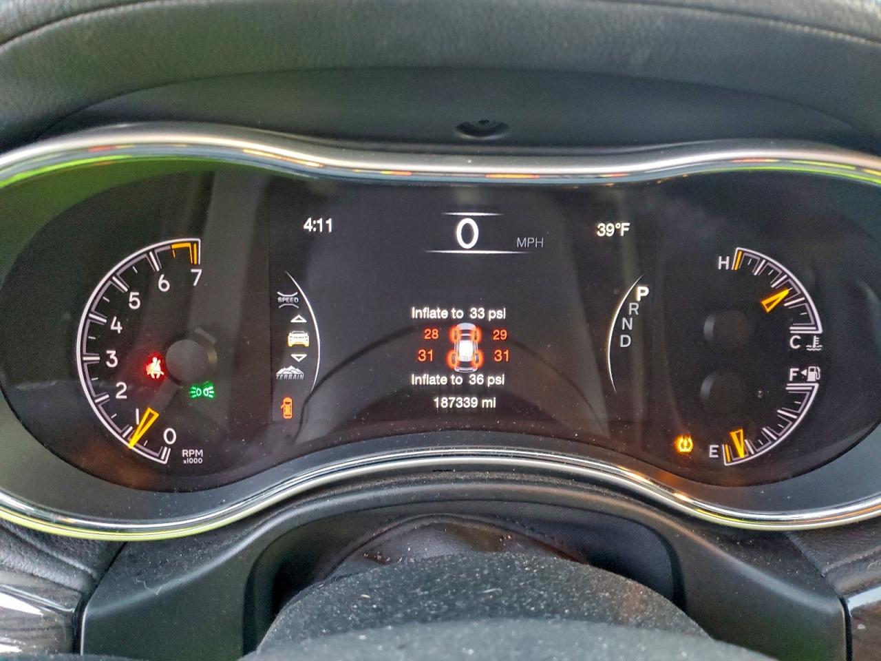 2016 Jeep Grand Cherokee Overland - zdjęcie 9