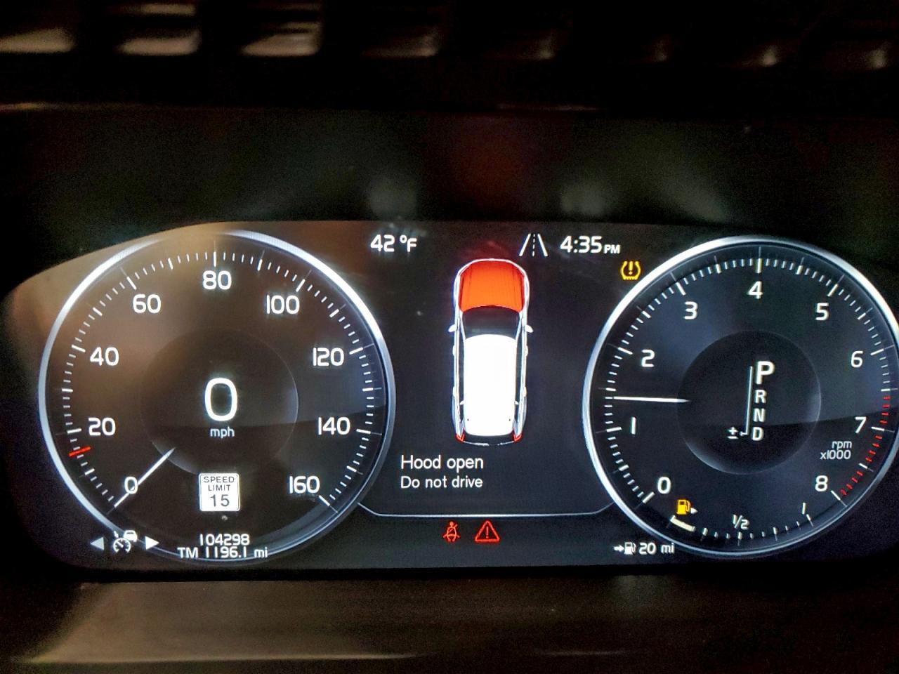 2022 Volvo XC90 - zdjęcie 9