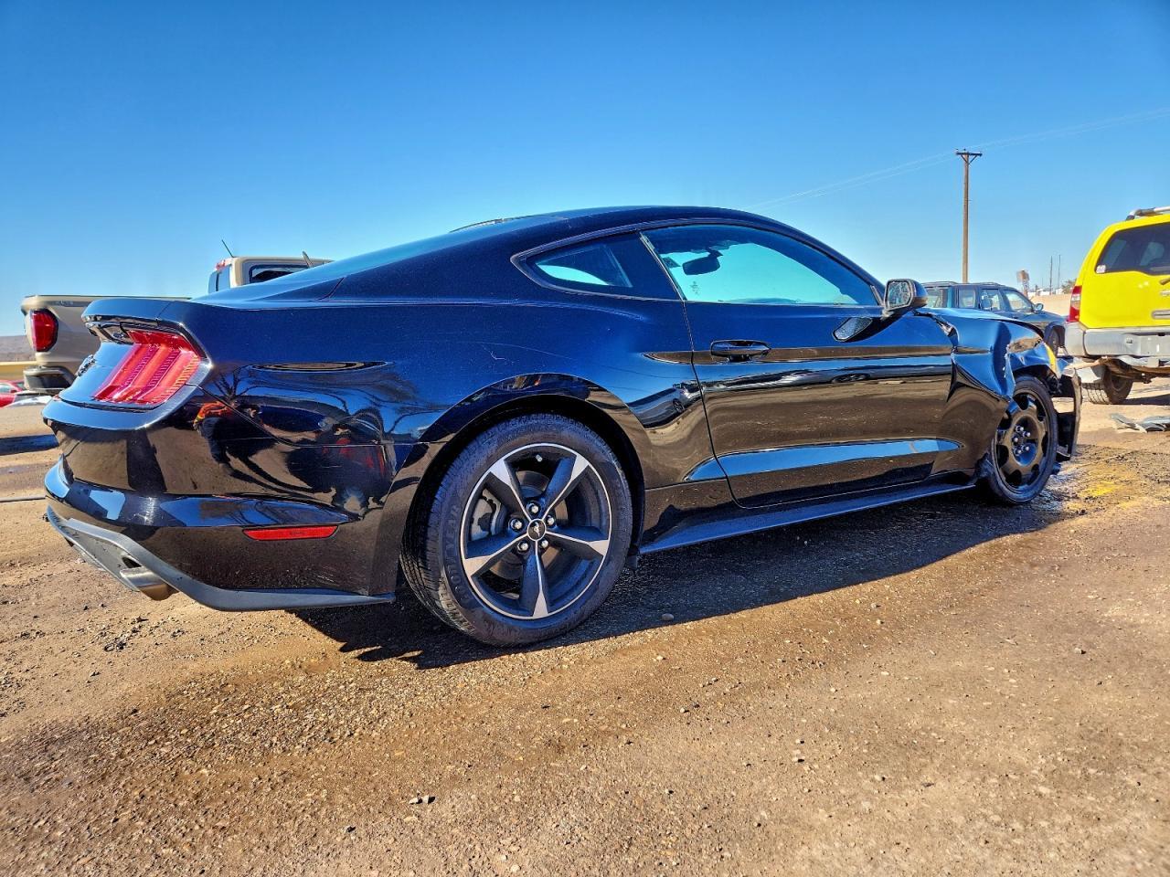 2018 Ford Mustang - zdjęcie 3
