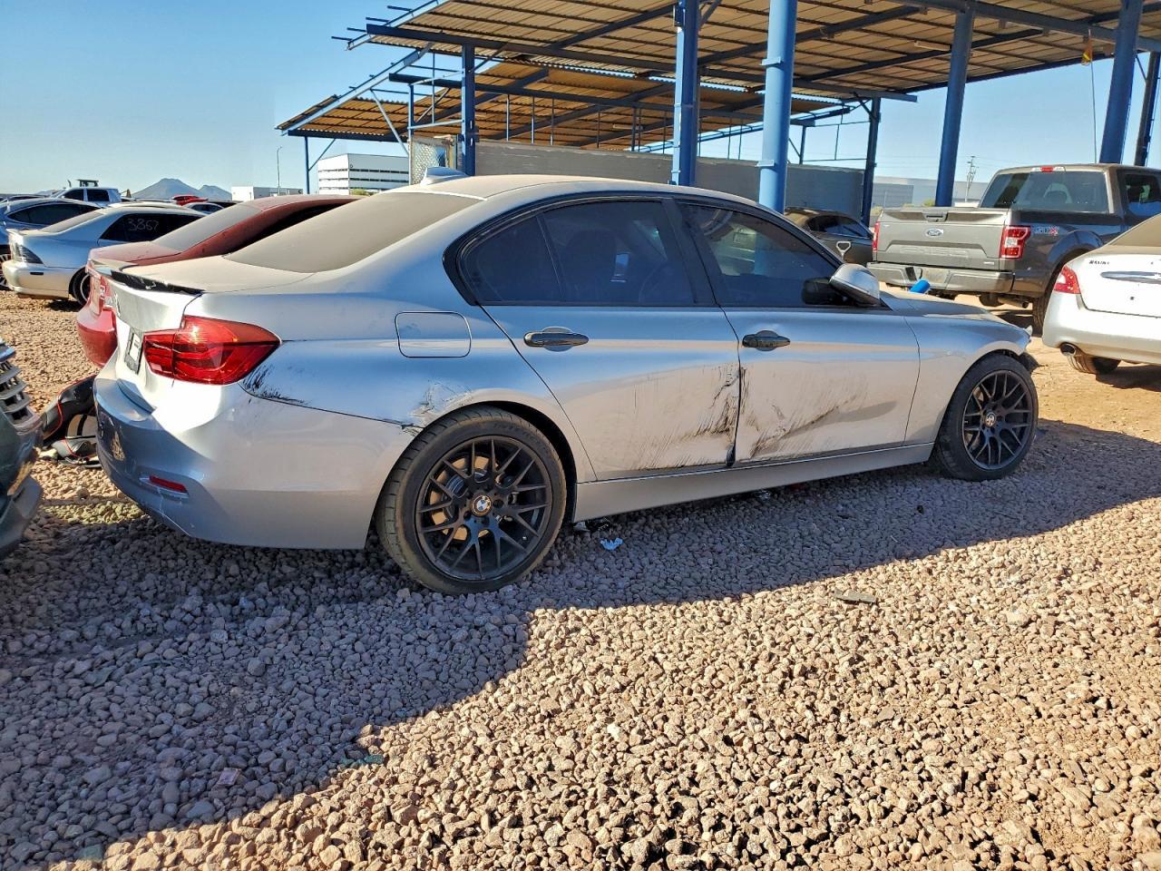 2018 BMW 320 I - zdjęcie 3
