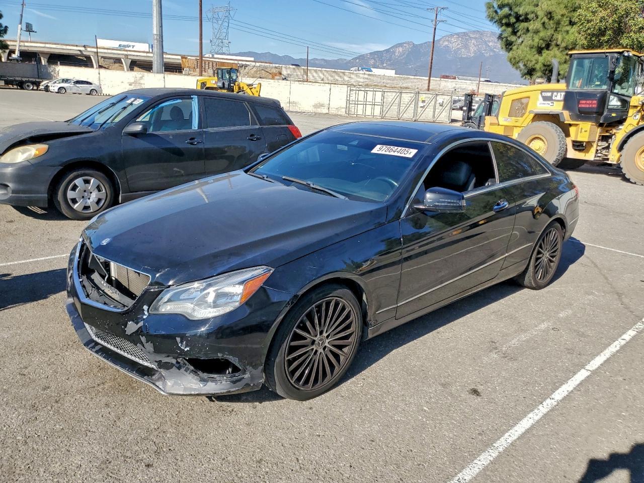 2014 Mercedes-Benz E 350 - zdjęcie główne