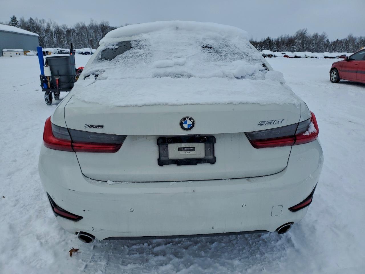 2020 BMW 330Xi - zdjęcie 6
