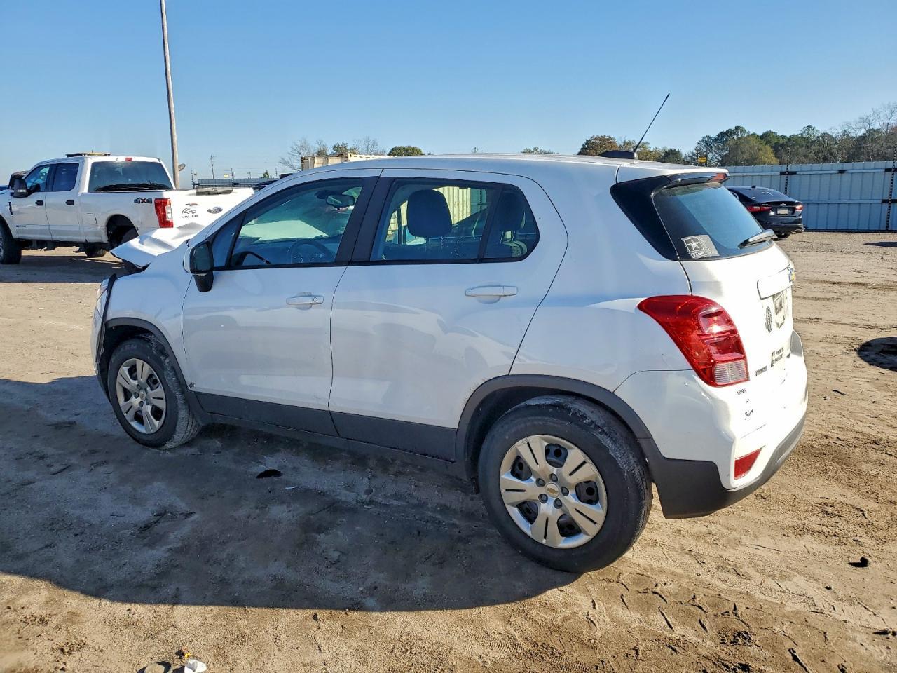 2018 Chevrolet Trax Ls - zdjęcie 2