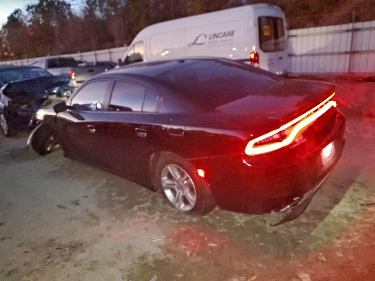 Dodge Charger - zdjęcie 2