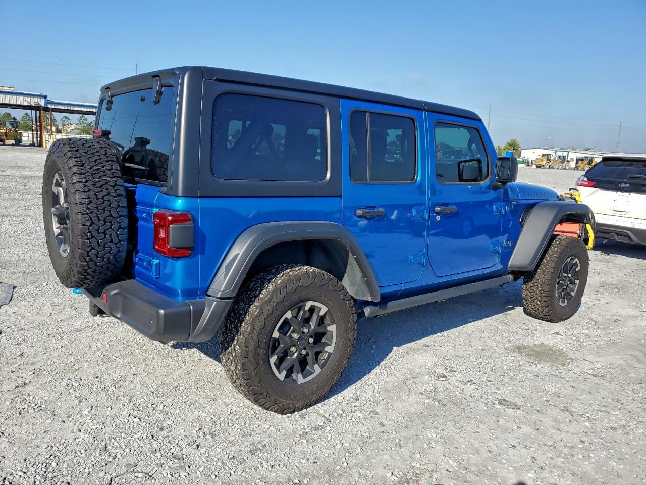 2024 Jeep Wrangler Rubicon 4Xe - zdjęcie 3