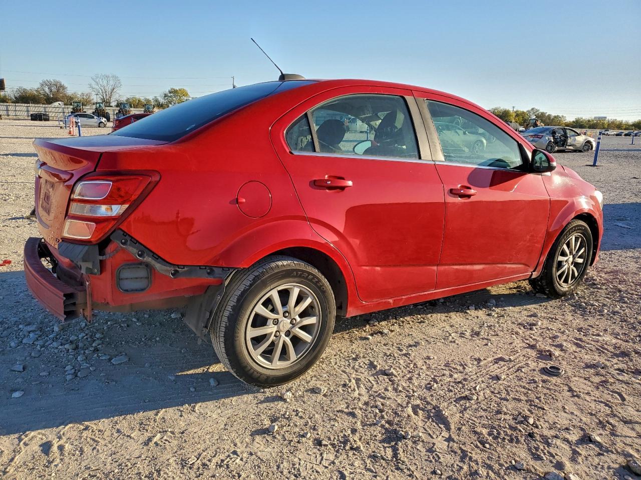 2017 Chevrolet Sonic Lt - zdjęcie 3