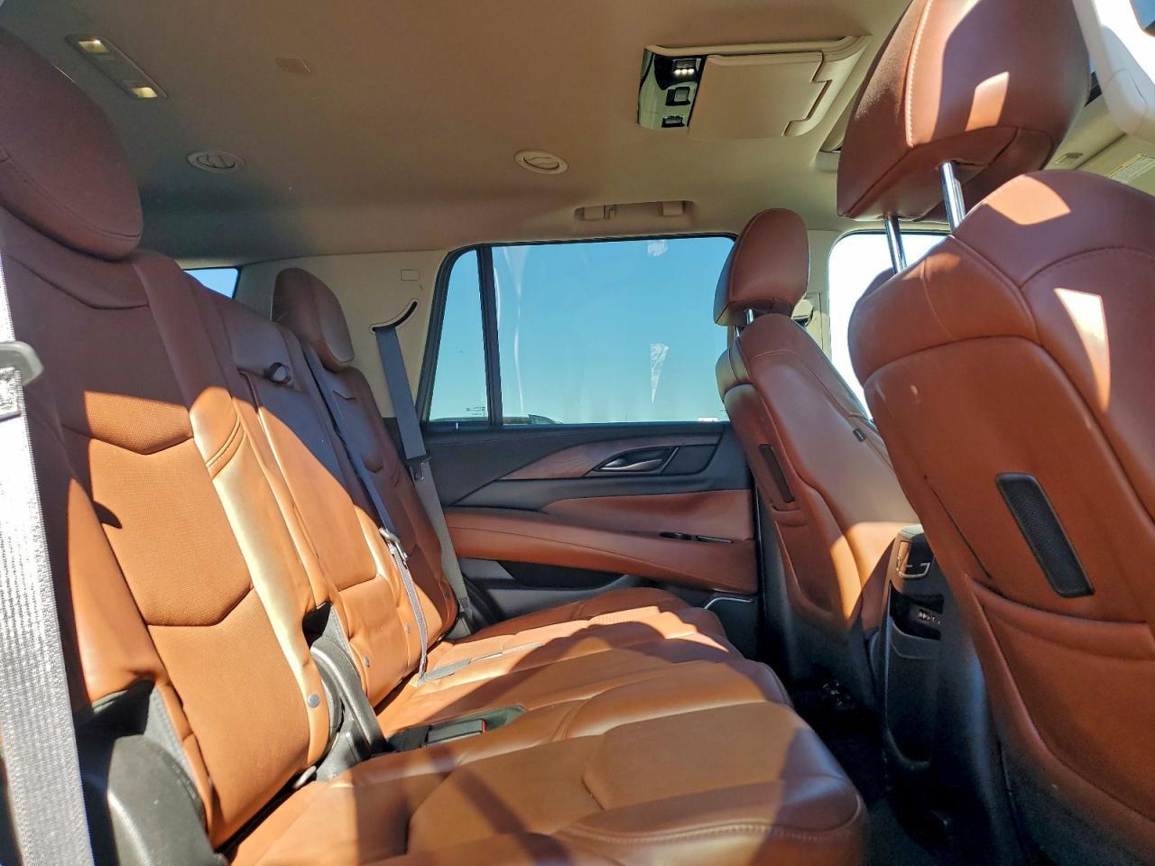 2015 Cadillac Escalade Premium - zdjęcie 11