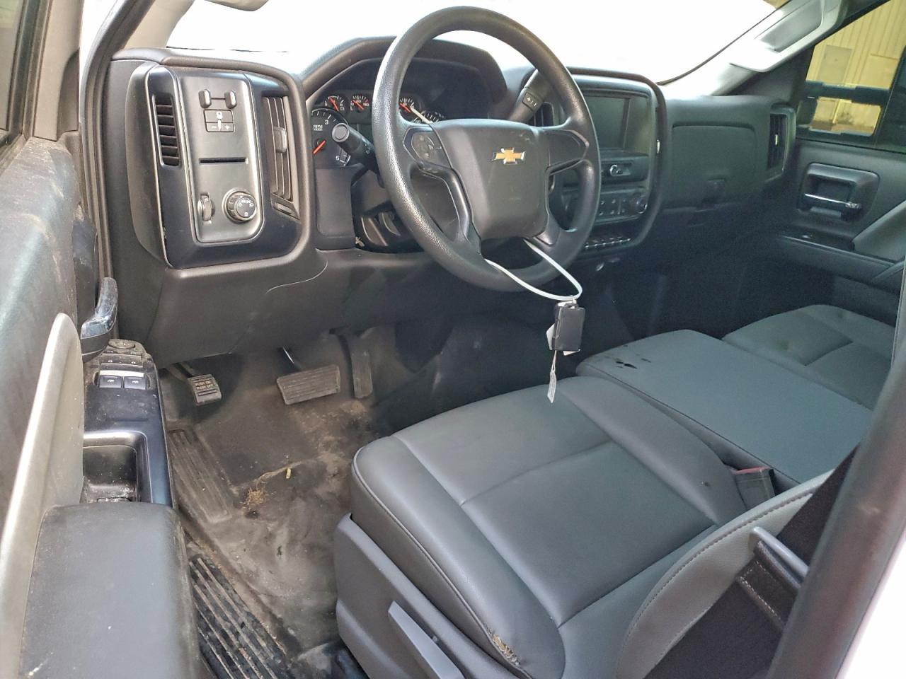 2023 Chevrolet Silverado Medium Duty - zdjęcie 8