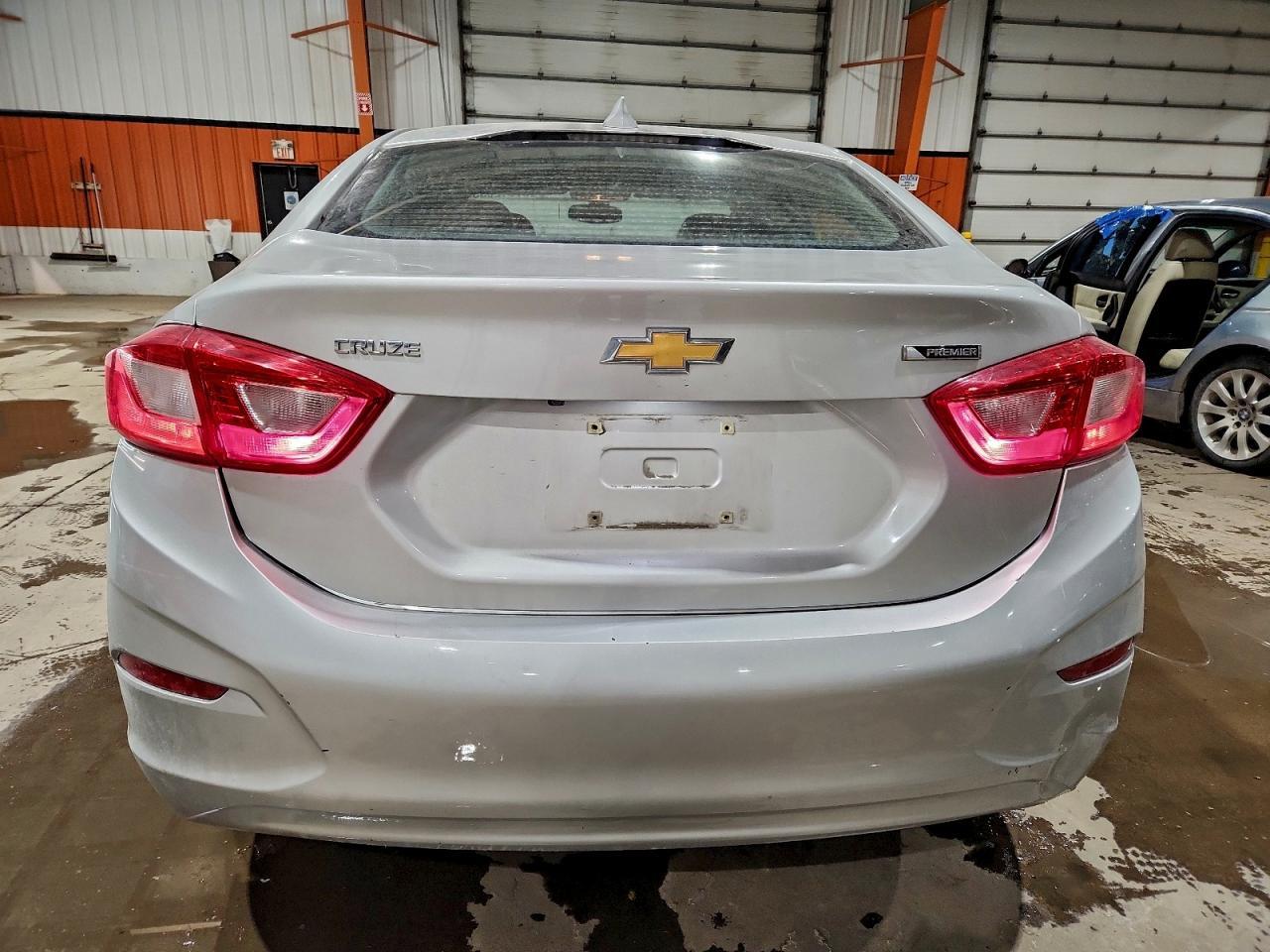 2017 Chevrolet Cruze Premier - zdjęcie 6