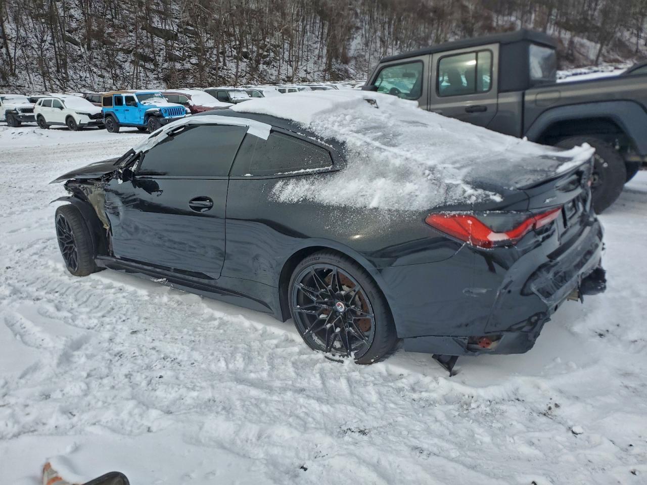 2023 BMW M4 Competition - zdjęcie 2