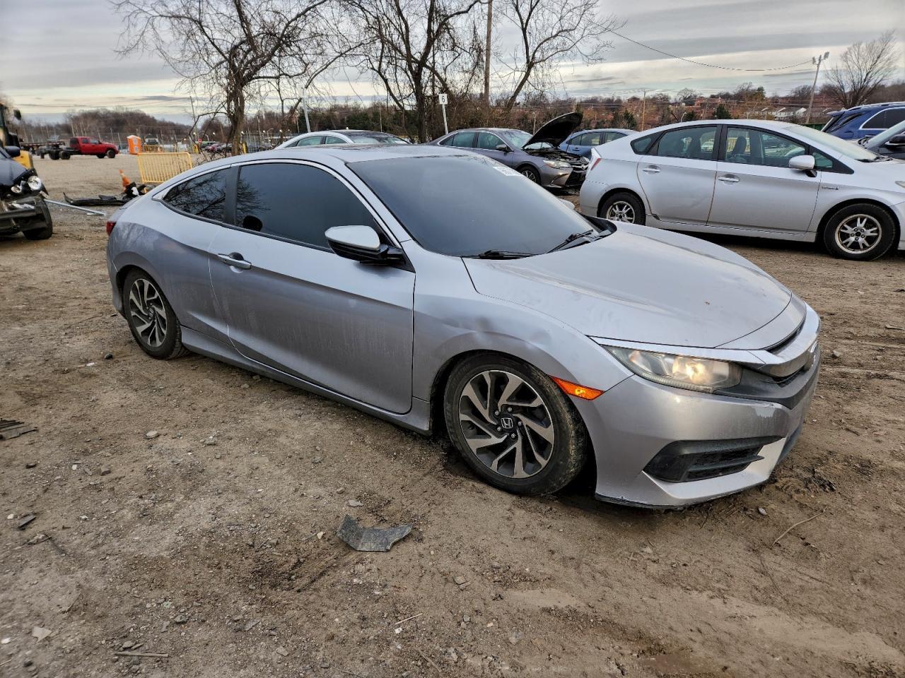 2017 Honda Civic Lx - zdjęcie 4