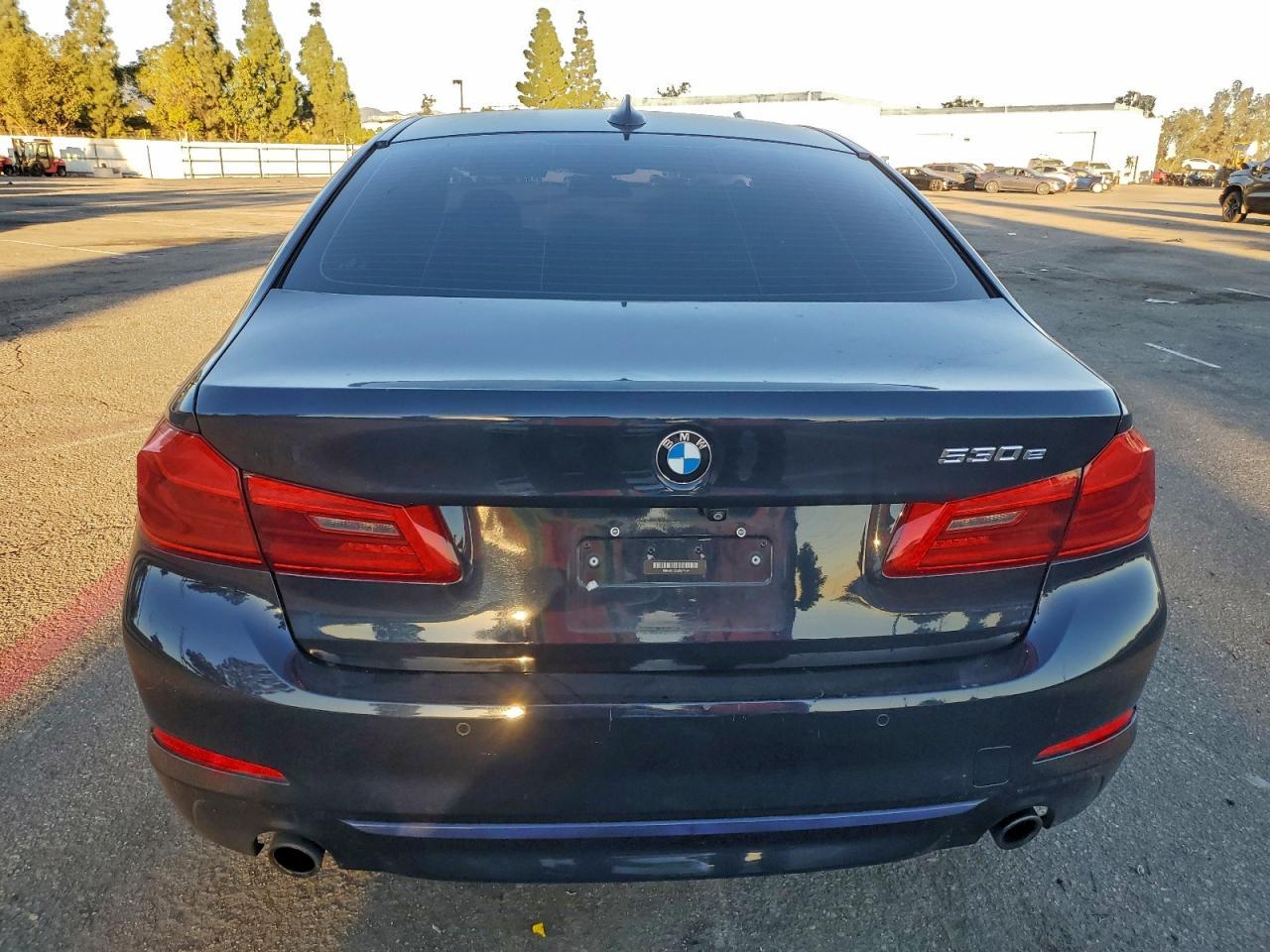 2018 BMW 530Xe - zdjęcie 6