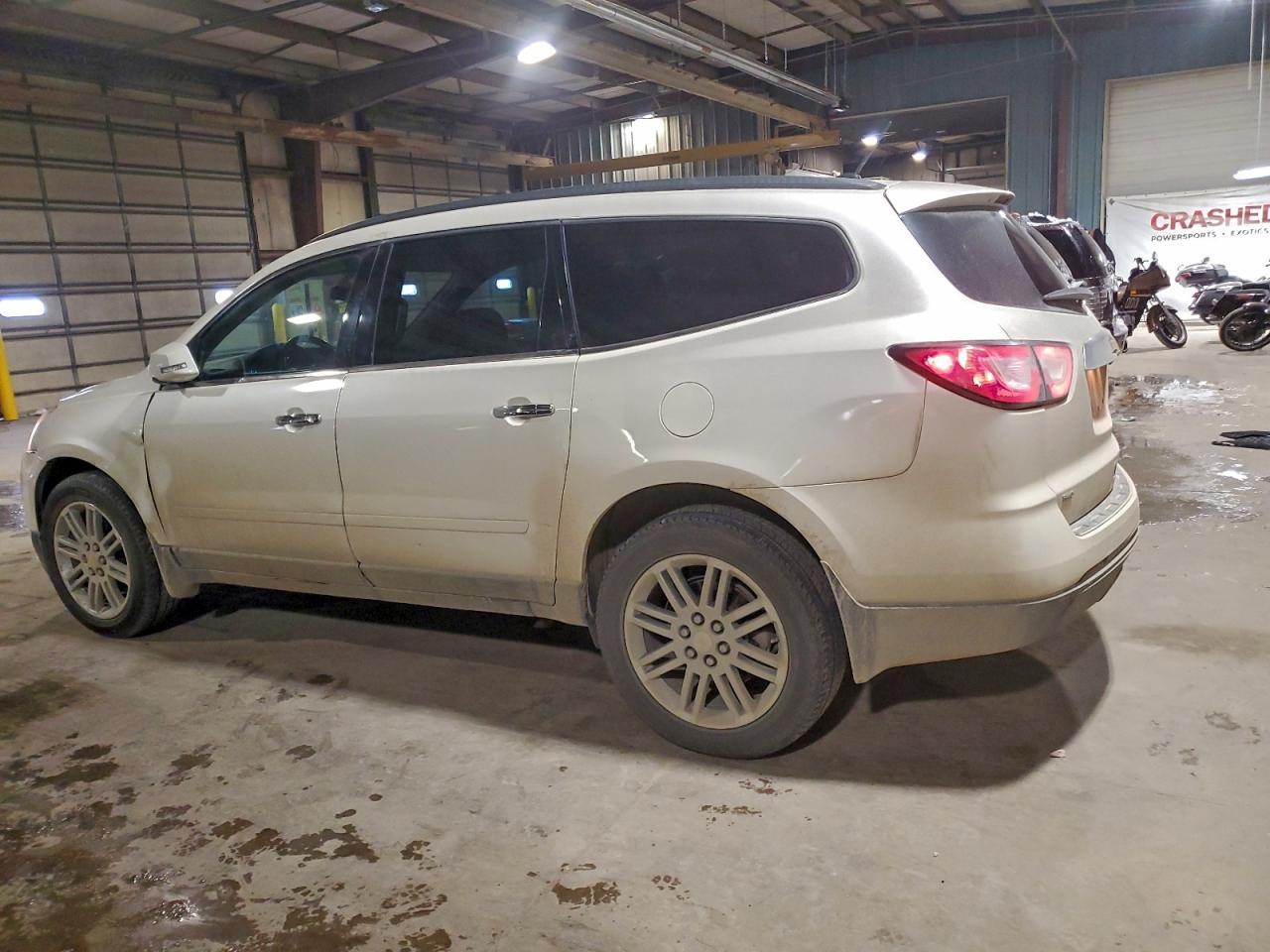 2015 Chevrolet Traverse - zdjęcie 2