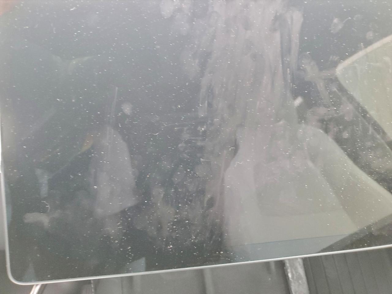 2024 Tesla Model Y - zdjęcie 9