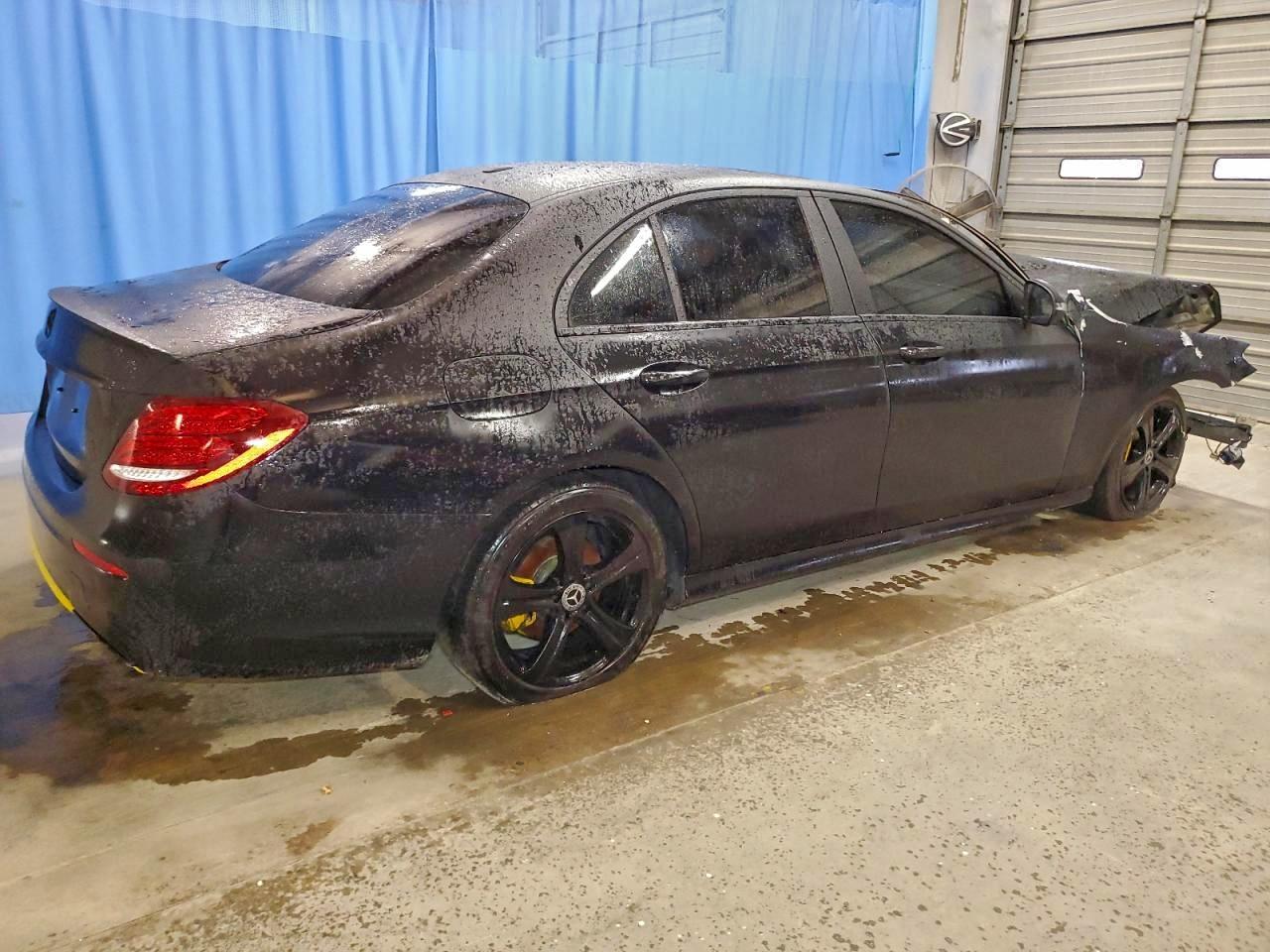 2019 Mercedes-Benz E 300 - zdjęcie 3