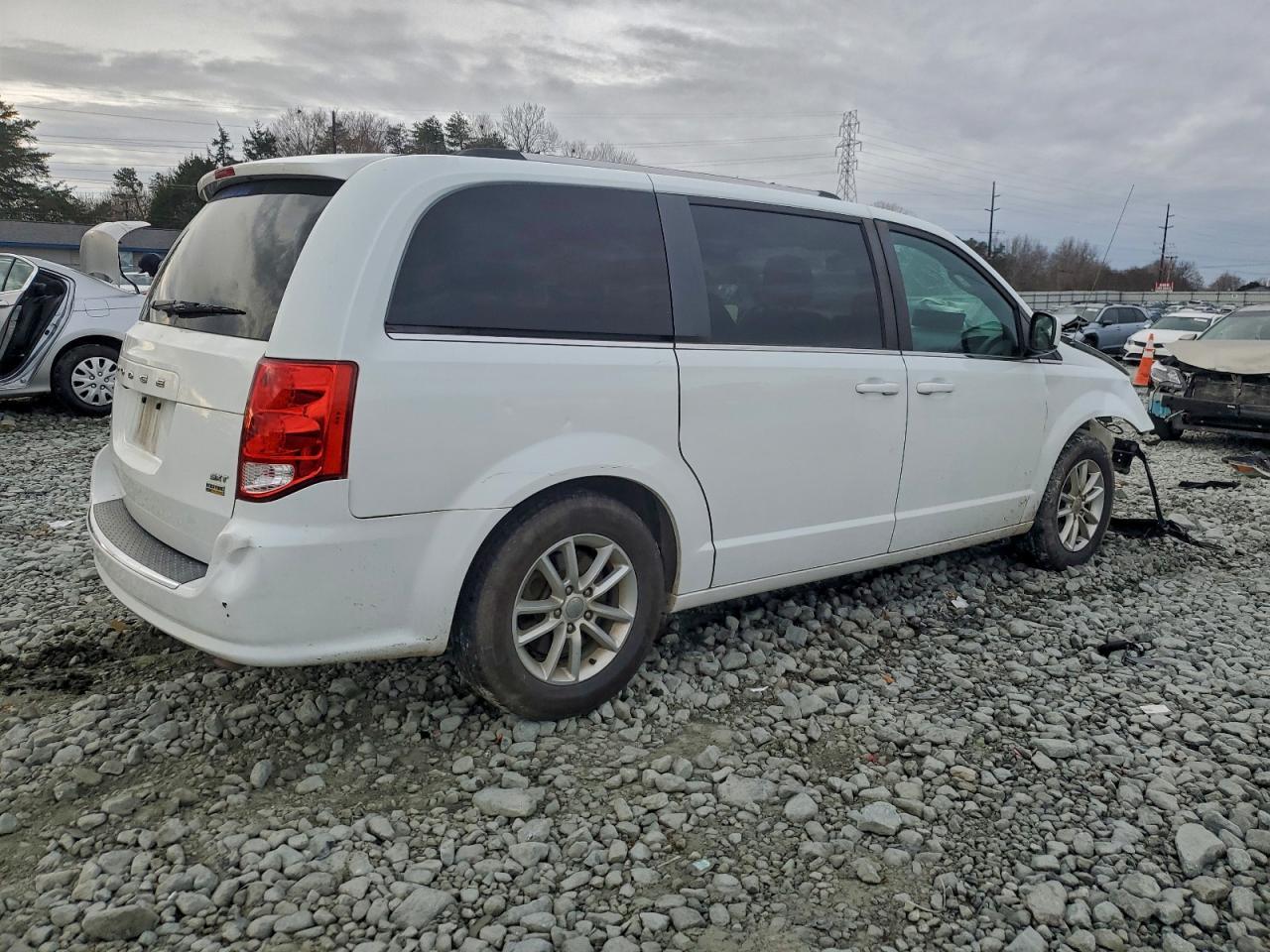2019 Dodge Grand Caravan Sxt - zdjęcie 3