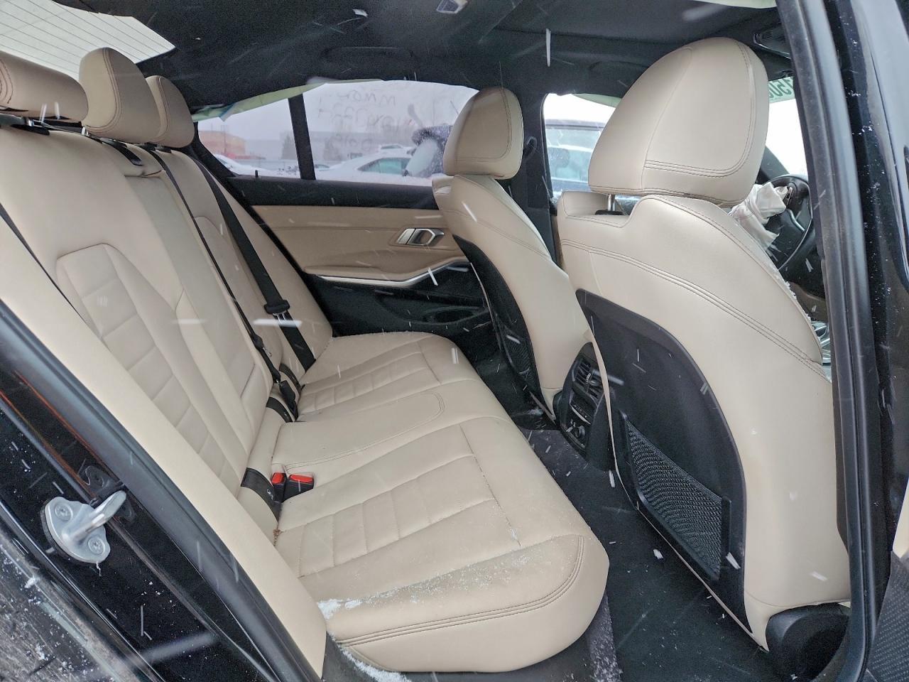 2019 BMW 330Xi - zdjęcie 10