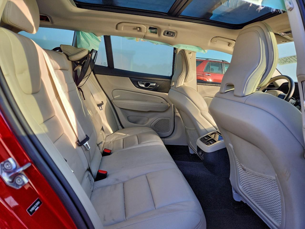 2020 Volvo V60 T5 Inscription - zdjęcie 10