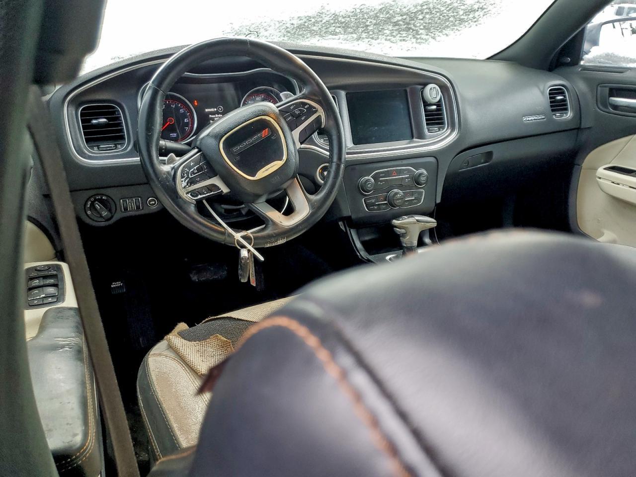 2015 Dodge Charger R/T - zdjęcie 8