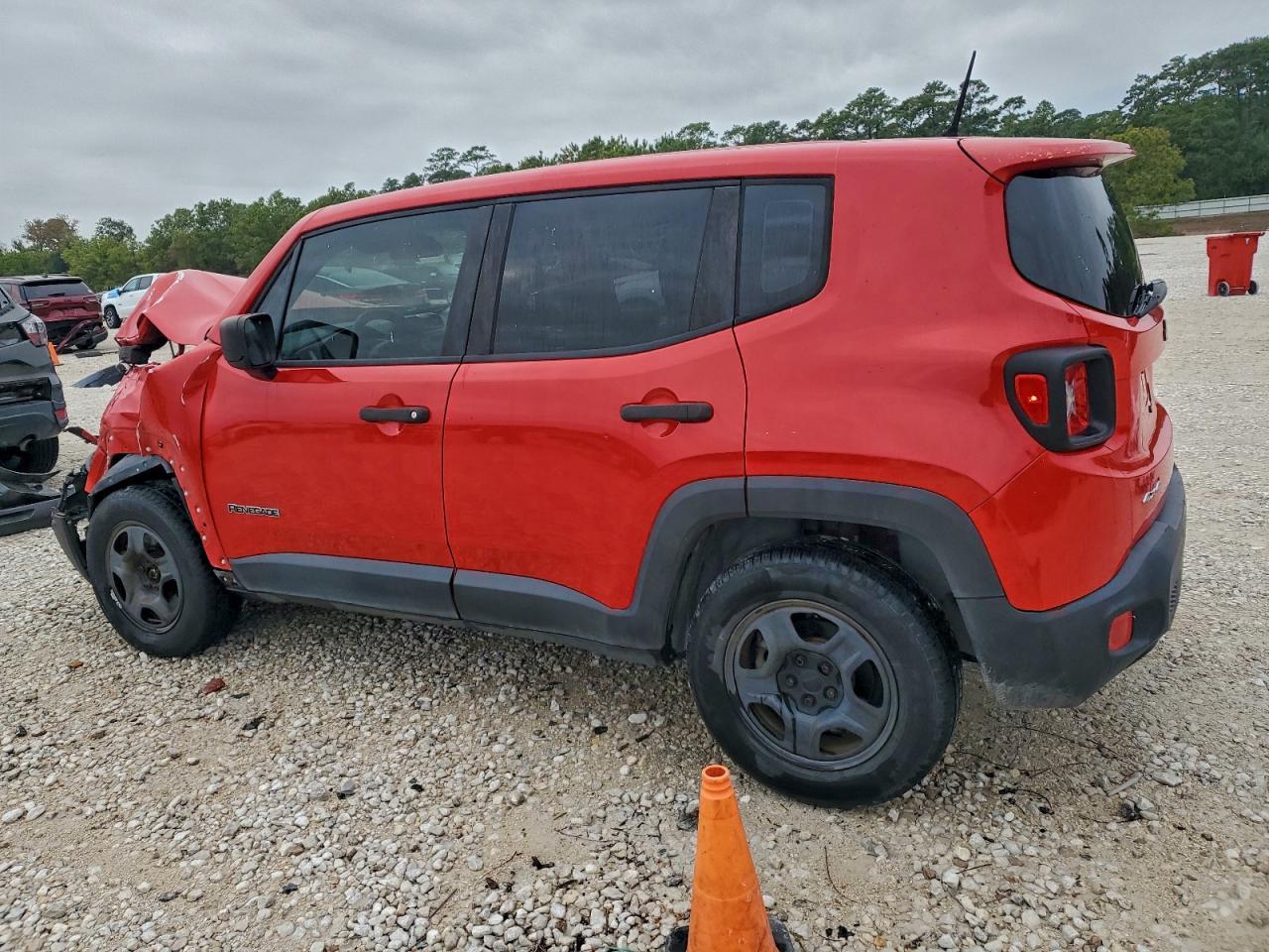 2015 Jeep Renegade Sport - zdjęcie 2
