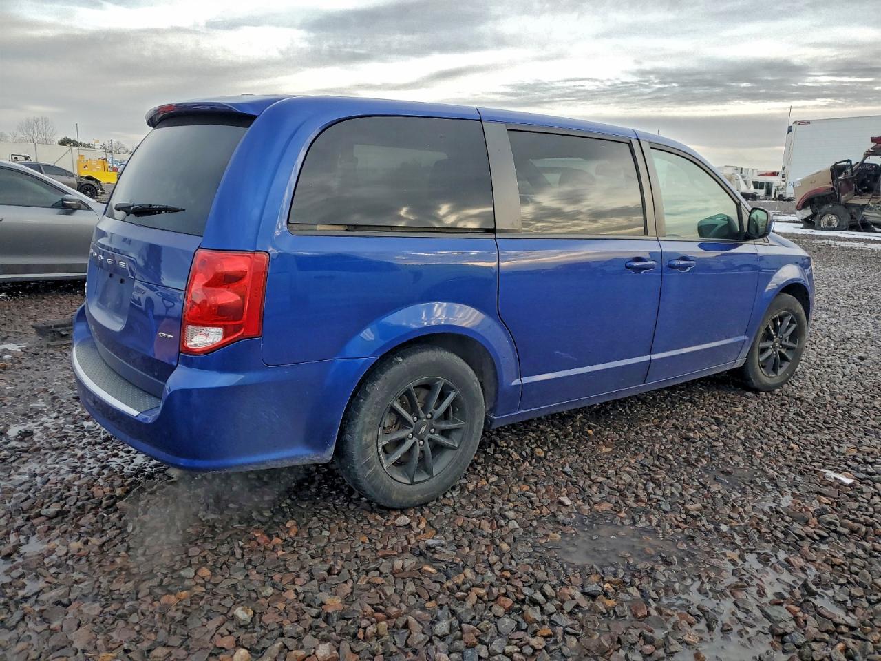 2020 Dodge Grand Caravan Gt - zdjęcie 3