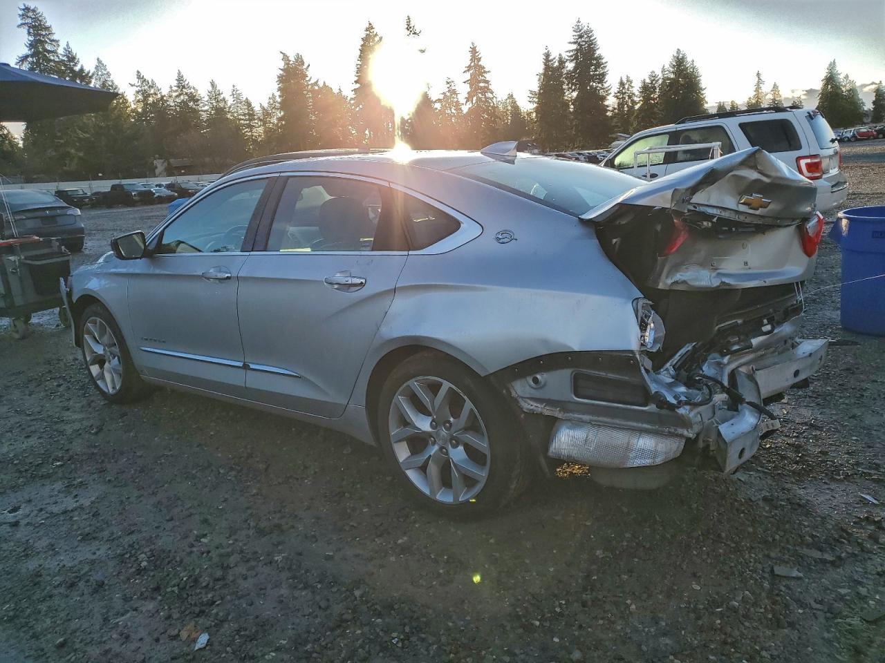 2019 Chevrolet Impala Premier - zdjęcie 2