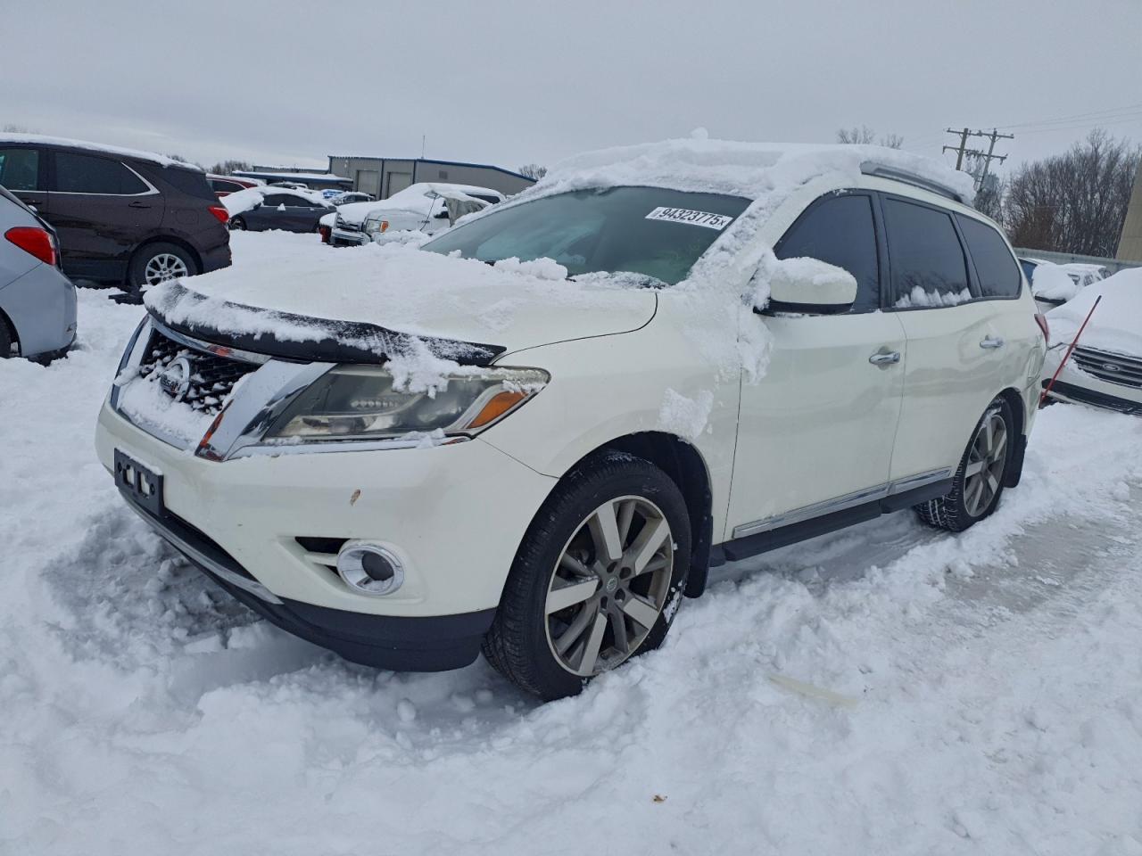2015 Nissan Pathfinder - zdjęcie główne