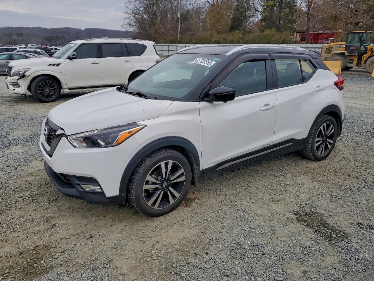 2019 Nissan Kicks S - zdjęcie główne