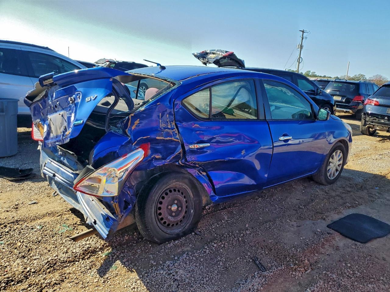 2016 Nissan Versa S - zdjęcie 3