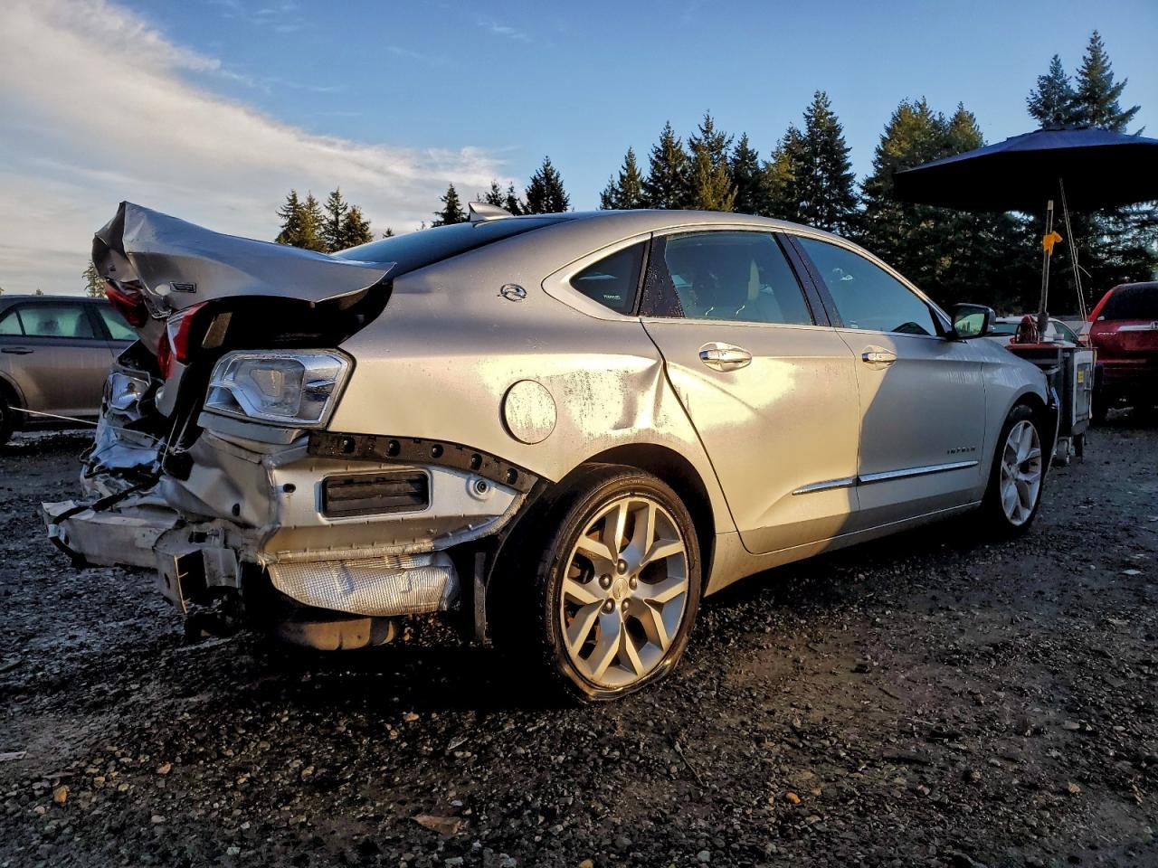 2019 Chevrolet Impala Premier - zdjęcie 3