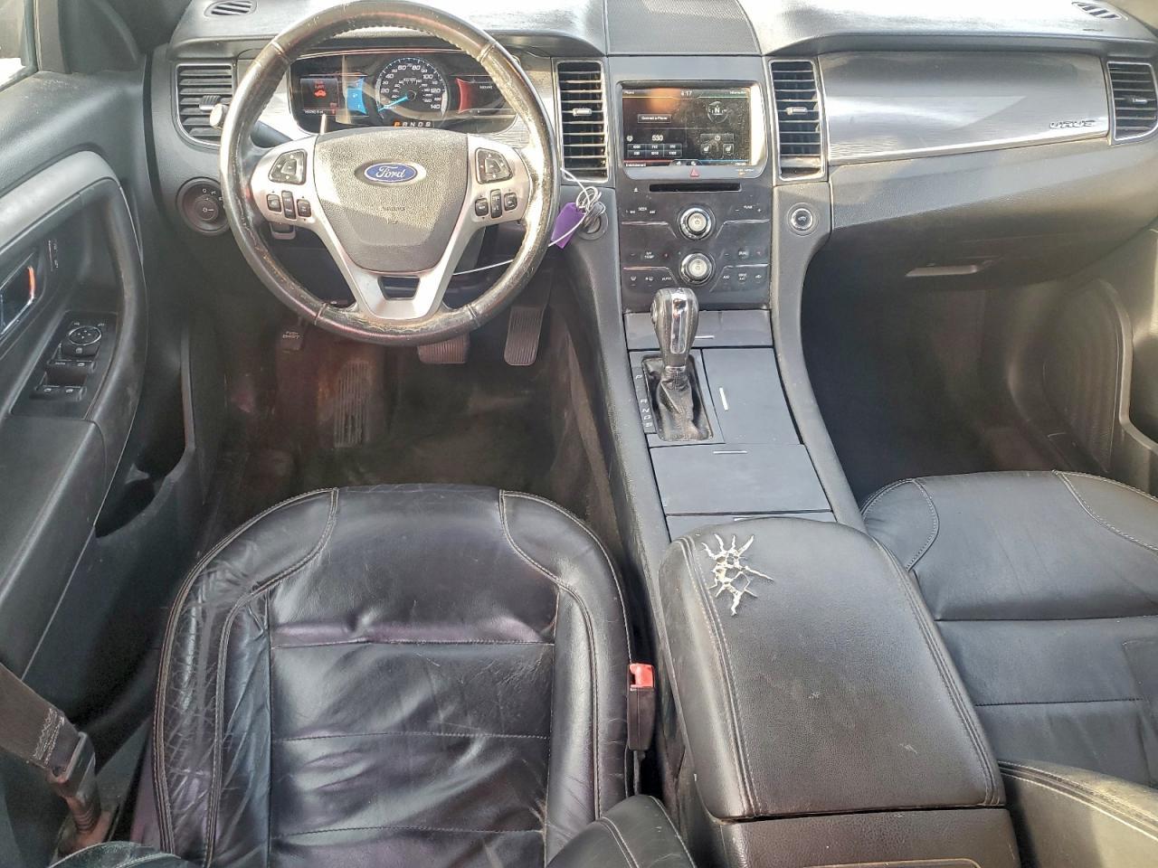 2013 Ford Taurus - zdjęcie 8