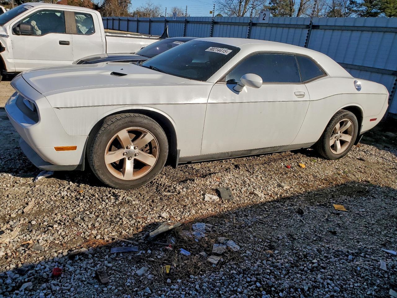 2013 Dodge Challenger Sxt - zdjęcie główne