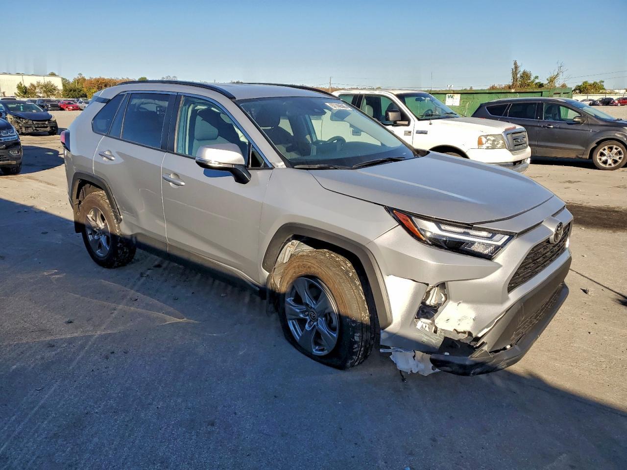 2025 Toyota Rav4 Xle - zdjęcie 4