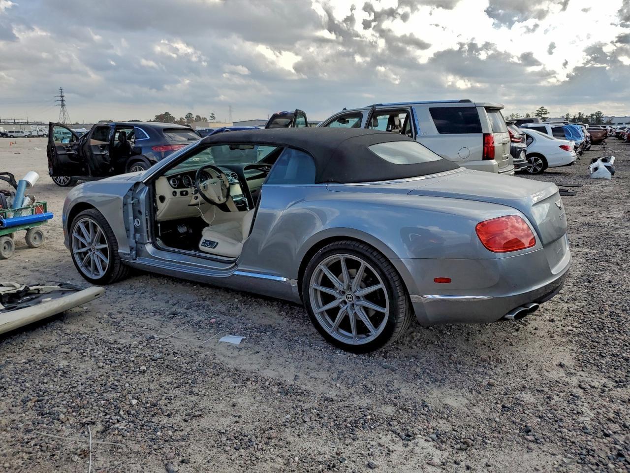 2013 Bentley Continental Gtc V8 - zdjęcie 2