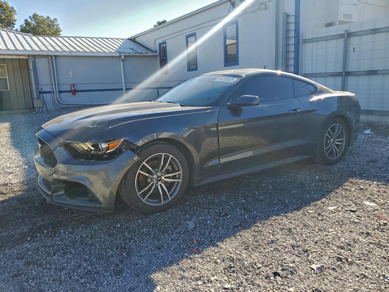 2015 Ford Mustang - zdjęcie główne