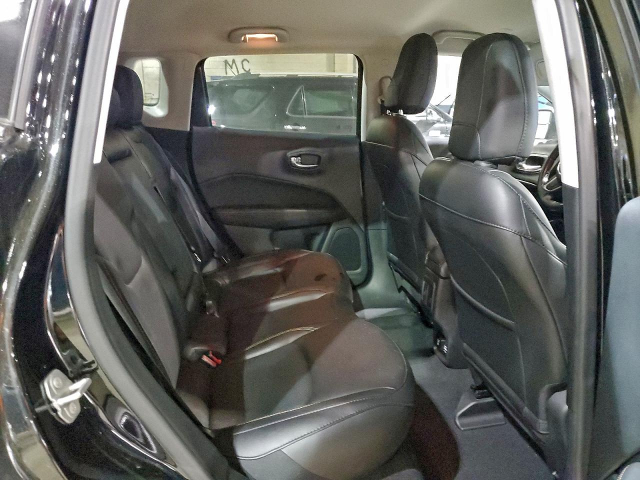 2020 Jeep Compass Limited - zdjęcie 11