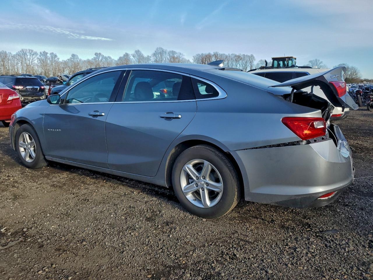 2024 Chevrolet Malibu Lt - zdjęcie 2