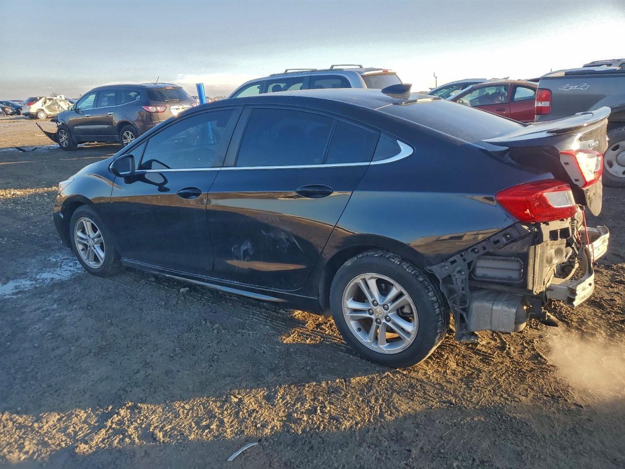 2017 Chevrolet Cruze Lt - zdjęcie 2